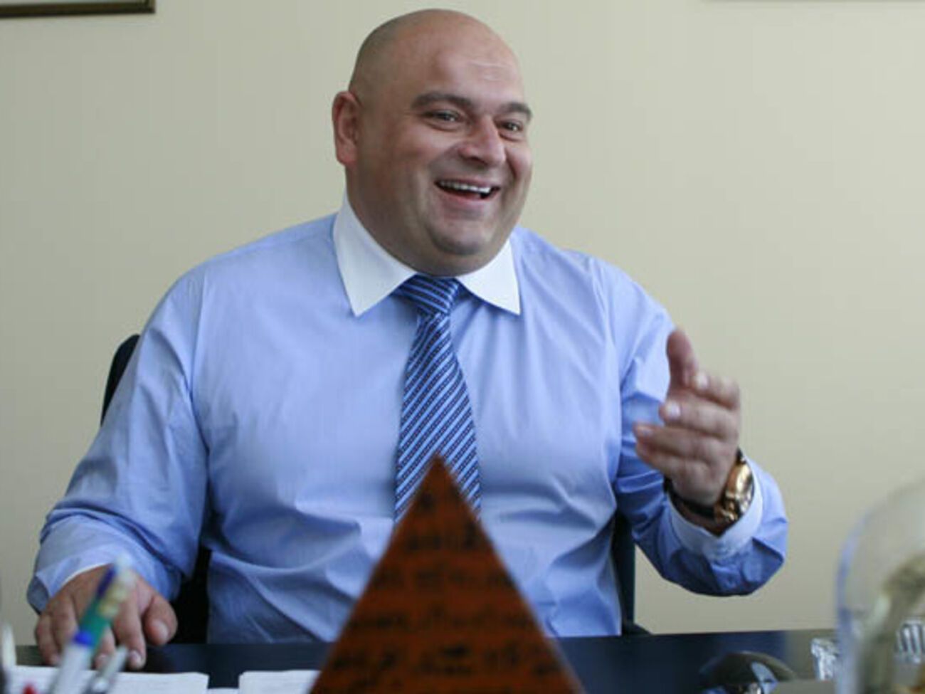 Николай Злочевский находится в розыске, но продолжает расширять свой газовый бизнес в Украине