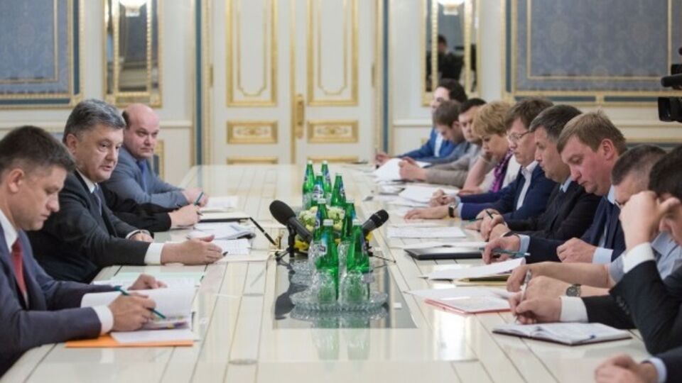 Порошенко провел совещание по выполнению Украиной требований для введения безвизового режима с ЕС