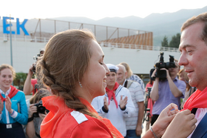 Медведев обзавелся новым аксессуаром