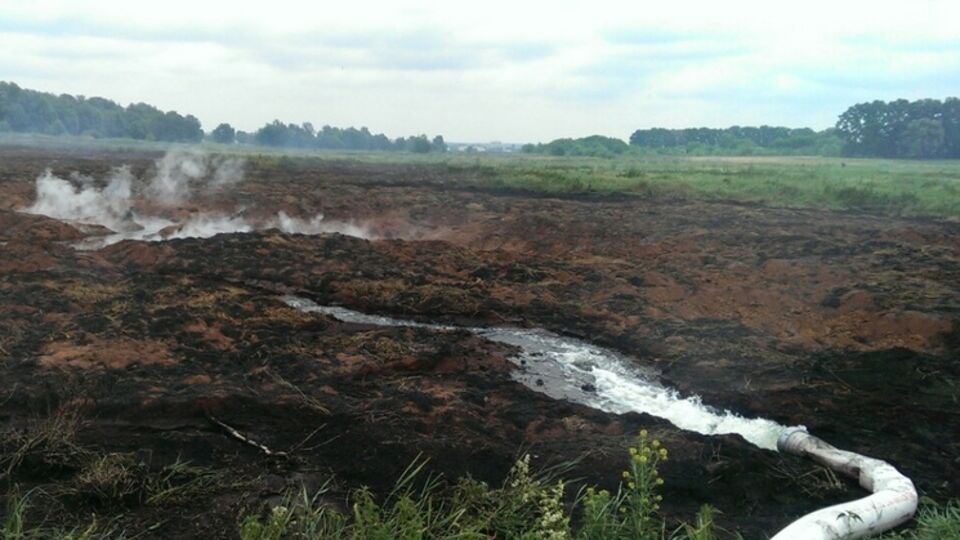 В Киевской области продолжают гореть торфяники