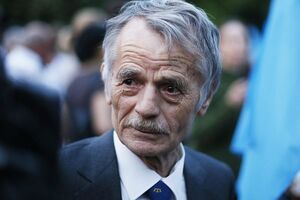 Народного депутата Украины Мустафу Джемилева в аннексированном Россией Крыму разыскивают с прошлого года
