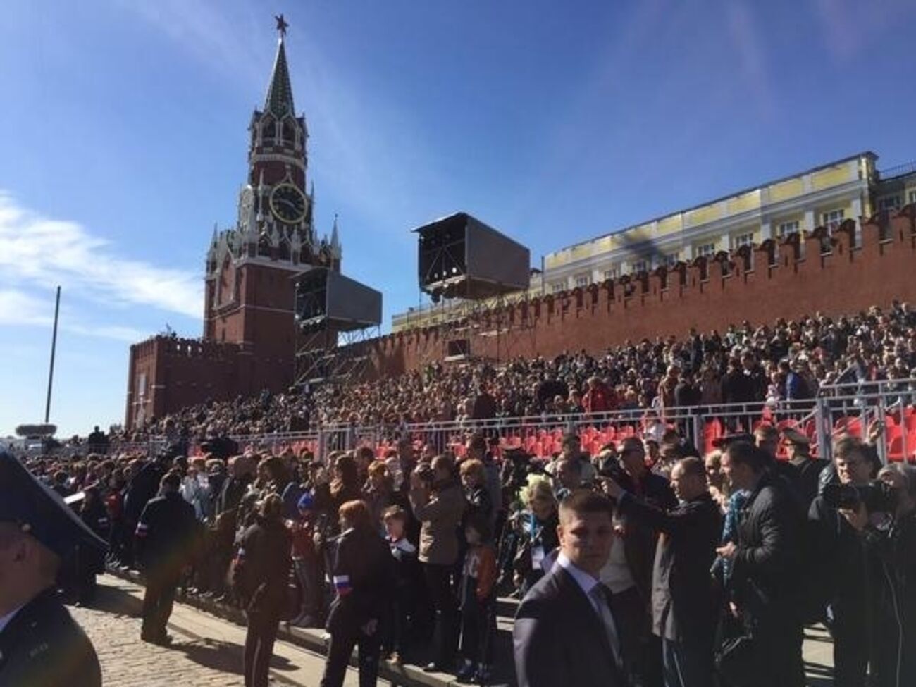 Соцопрос: Парад на Красной площади 9 мая запомнился 48% россиян, а убийство Бориса Немцова &ndash; 10%