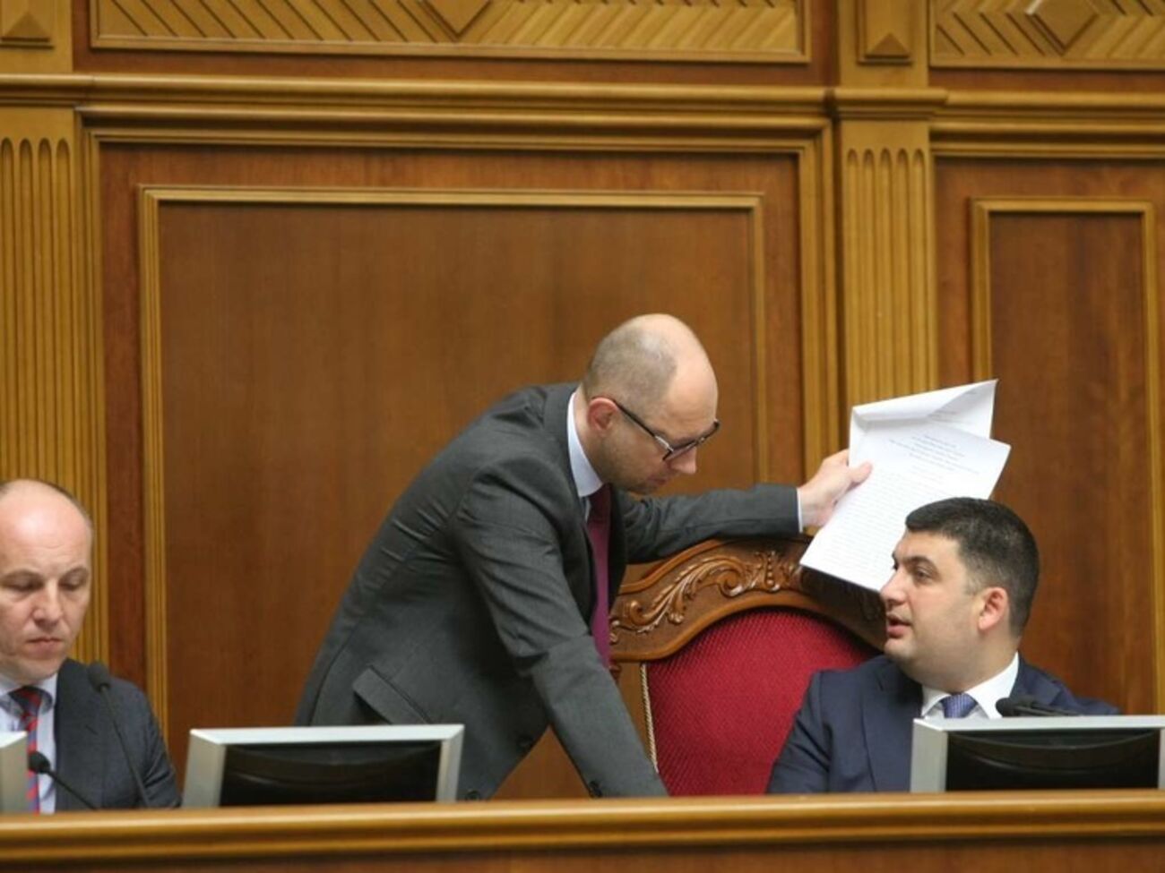 Рада намерена ограничить мораторий на принудительную реализацию имущества компаний для погашения долгов перед "Нафтогазом"