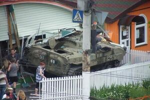 Две женщины погибли сразу, тело третьей обнаружили под завалами