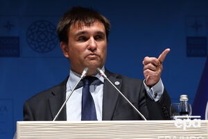 ЕС до середины декабря представит отчет о шагах Украины, направленных на получение безвизового режима