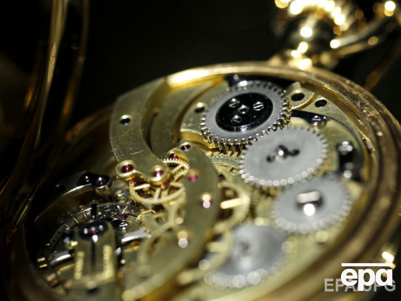 Экспорт швейцарских часов пережил крупнейший с 2009 года спад