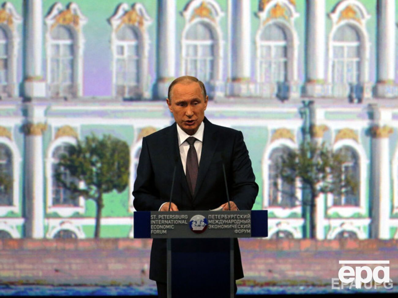 Путин:&nbsp;Наша финансовая и&nbsp;банковская системы адаптировались к&nbsp;новым условиям