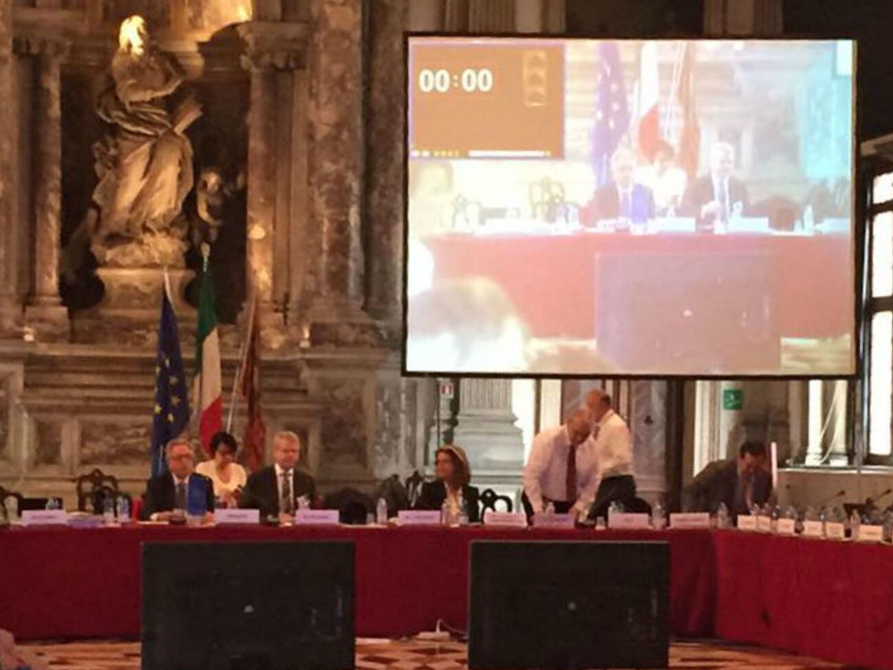 Венецианская комиссия опубликовала заключение по украинскому закону о люстрации