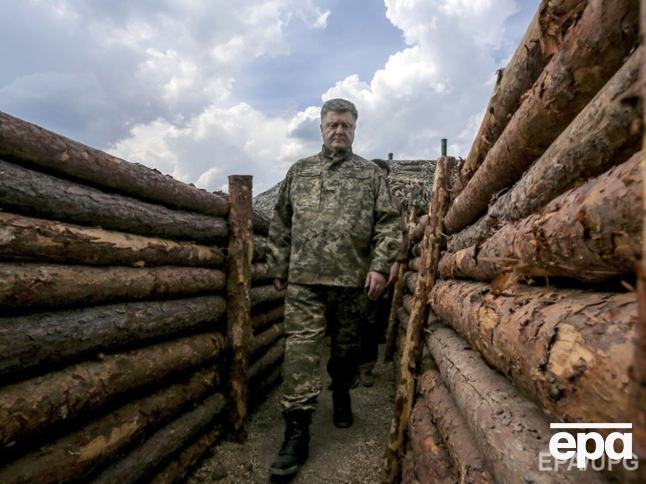 Порошенко приравнял опасность от коррупции к российской агрессии