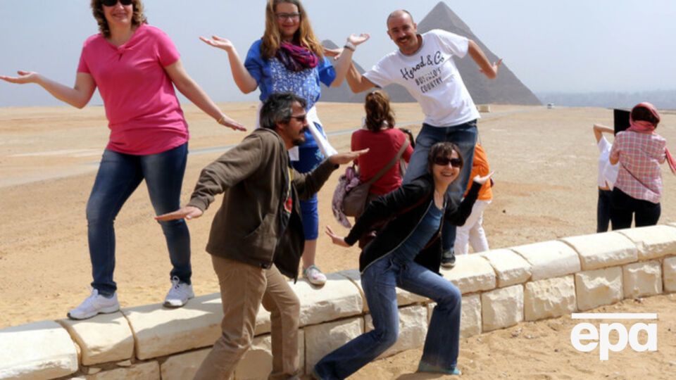 Российские туристы теперь обязаны страховаться на 2 млн руб.