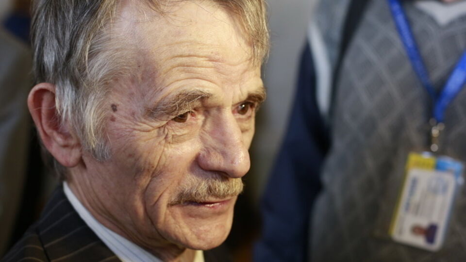 Мустафа Джемилев: Все эти действия в аэропорту – "заказ" хозяев Кыргызыстана, которые известно, где находятся