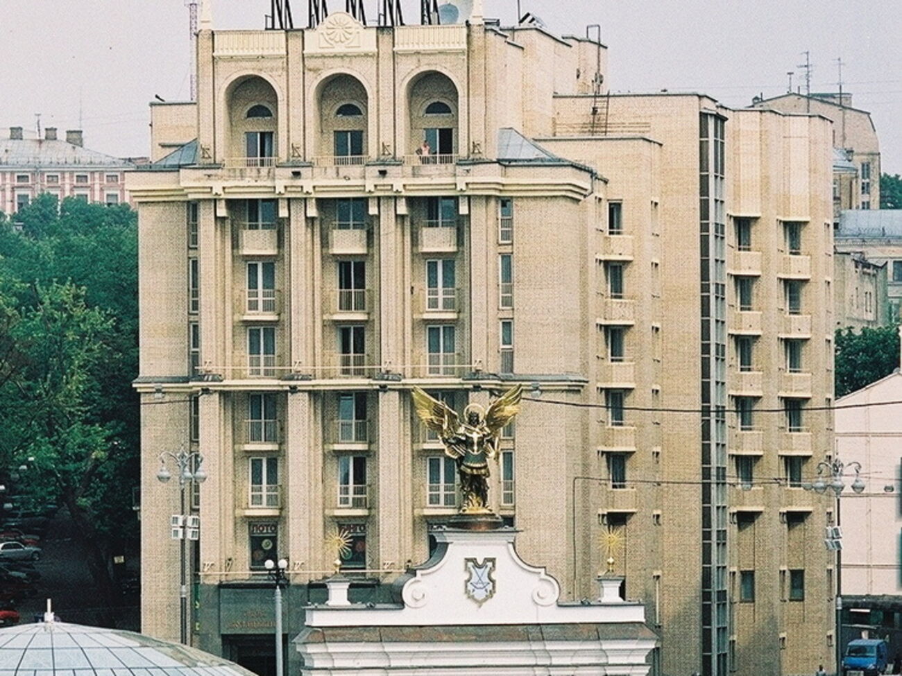 Отель "Козацький" остался в собственности Минобороны Украины