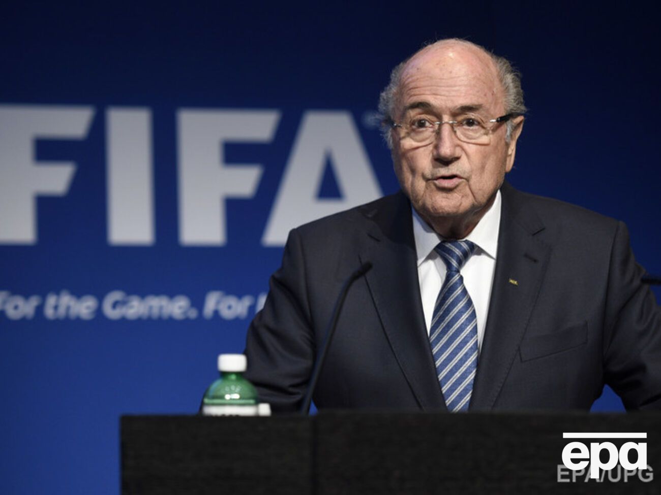 Президент ФИФА Йозеф Блаттер сообщил о своей отставке