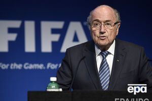 Накануне президент ФИФА Йозеф Блаттер сообщил о своей отставке