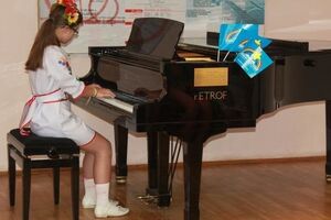 Лиза Халявченко-Бабич завоевала гран-при на международном фестивале в Болгарии