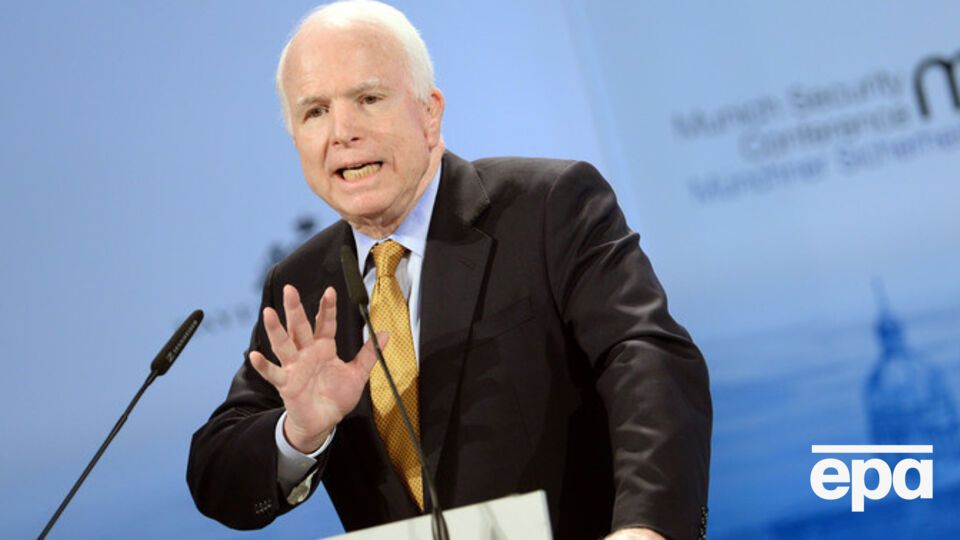 Маккейн заявил о сильной обеспокоенности США по поводу высказываний Путина о ядерном оружии