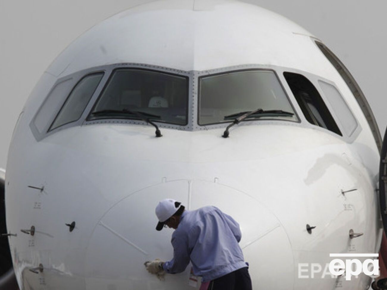 В Пулково столкнулись самолеты Гуцериева и Ковальчука