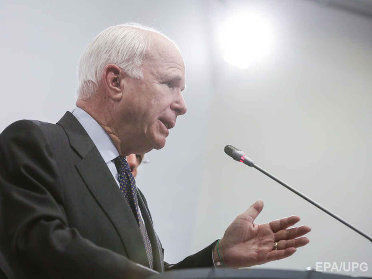 Маккейн не намерен участвовать в выборах президента США