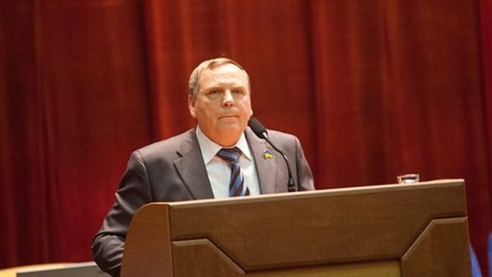 Минобразования: Еще в 1999 году Пашков создал и был избран главой отделения Всеукраинского союза организаций "Русское движение Украины" в Запорожской области