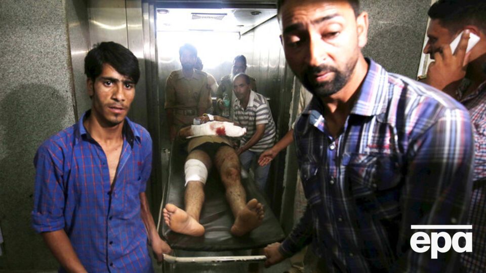 Восьмерых полицейских отстранили от работы по подозрению в халатности