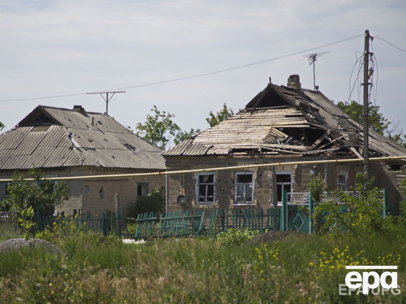 Численность населения Марьинского района до начала боевых действий составляла 84,7 тыс. человек, на сегодня там проживает около 72 тыс. человек