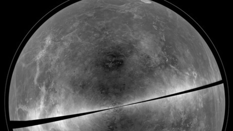 Ученые уверены, что на Венере есть действующие вулканы