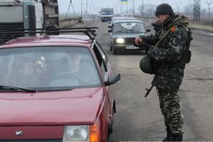 Пограничник был ранен во время обстрела Марьинки