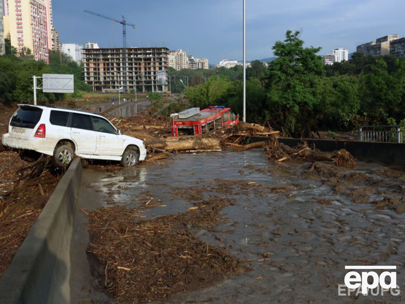 В Тбилиси проводятся очистные работы и дезинфекция территорий