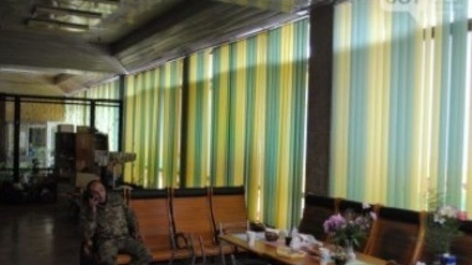Бойцов "забыли" на вокзале в Харькове