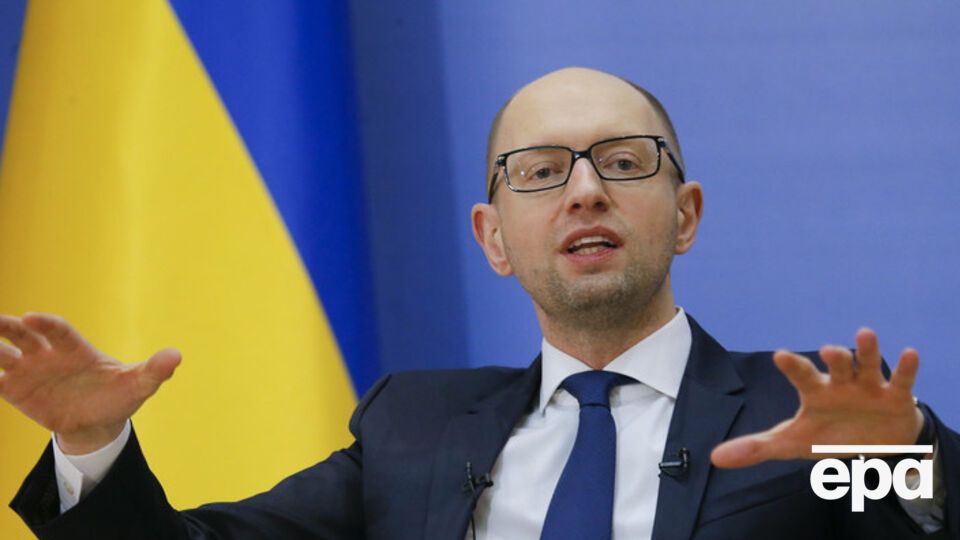 Яценюк сообщил, что Украина работает над замещением дорогих кредитов