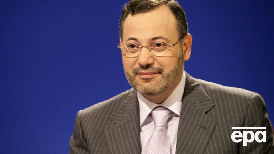 Мансура арестовали в аэропорту в Берлине во время посадки на самолет, следовавший в столицу Катара Доху