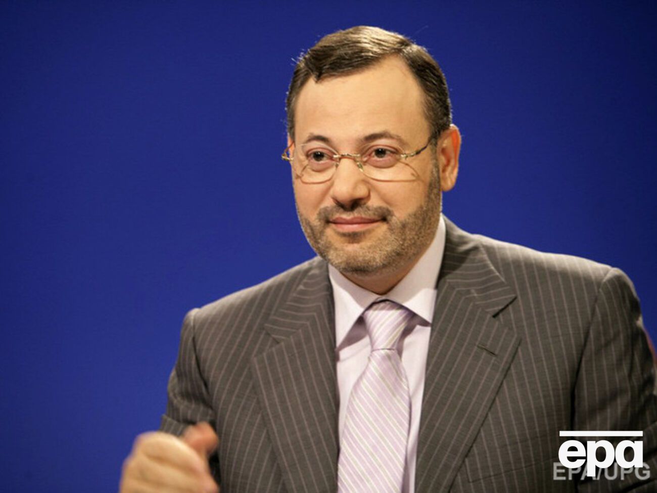 В понедельник суд может экстрадировать Мансура в Египет