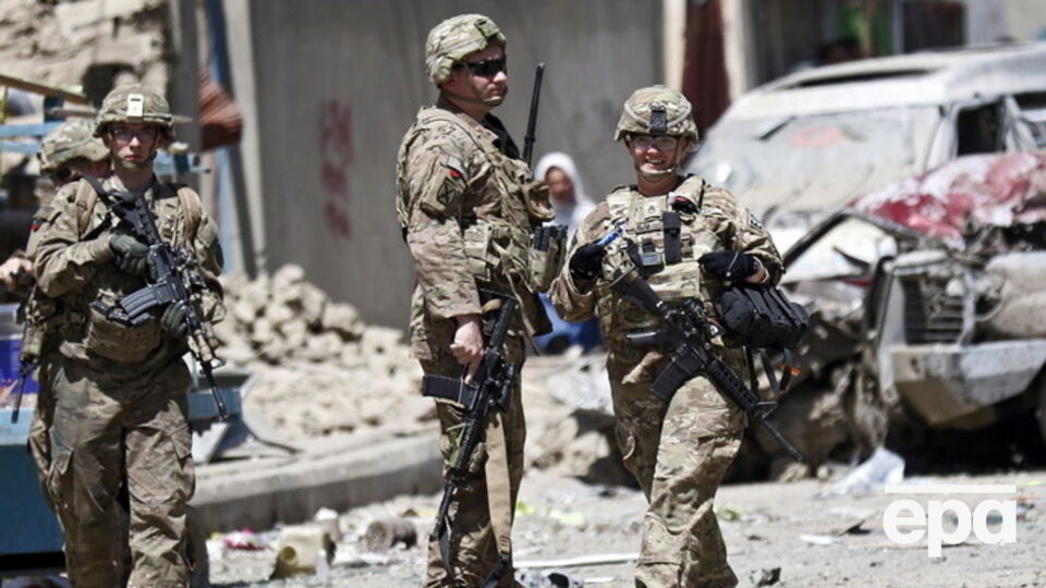 Здание парламента Афганистана атаковали талибы