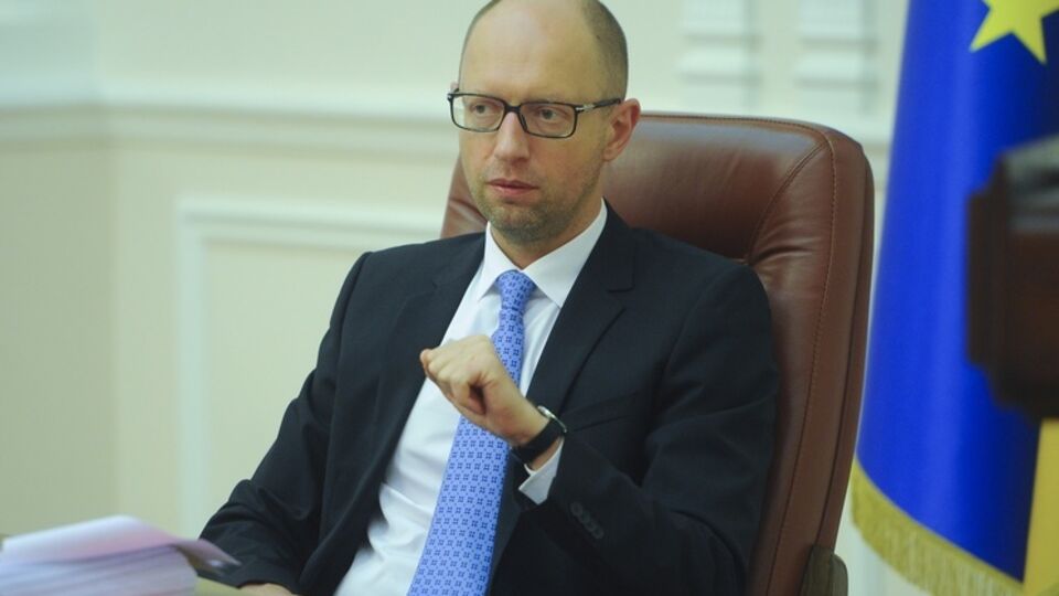 Яценюк призвал геополитически и экономически наказать РФ