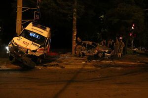 Последствия ДТП в Мариуполе