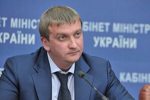 Петренко не обращался по вопросу признания решения Гаагского арбитражного суда в деле ЮКОСа