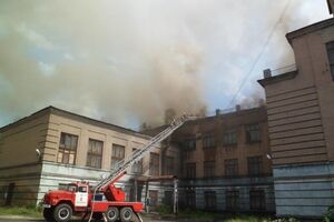 ГСЧС: До прибытия пожарных персонал заведения самостоятельно эвакуировал учеников из помещения