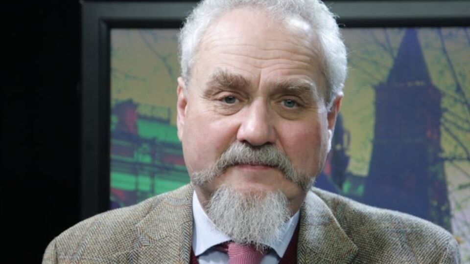 Андрей Зубов считает, что политика Владимира Путина ухудшает положение правящей элиты РФ