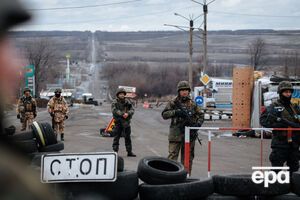 Боец "Айдара" пытался вывезти пулемет и гранатомет