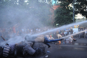 Разгон протестующих в Армении