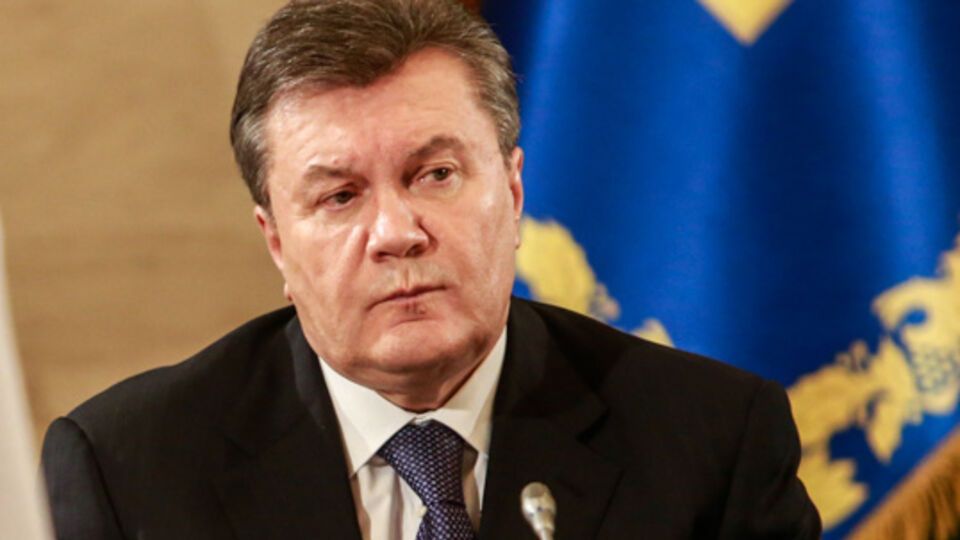 Янукович: Работники правоохранительных органов имели право на применение оружия