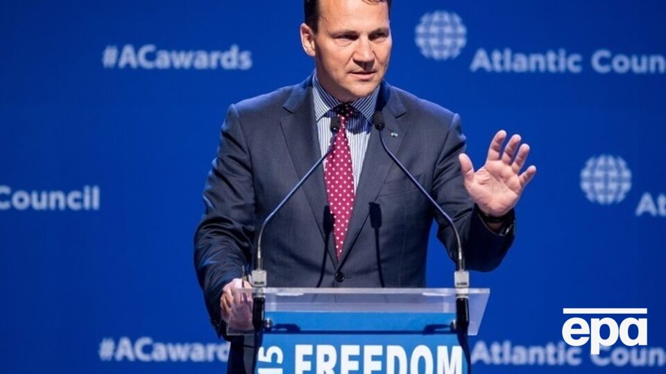 Сикорский ушел в отставку