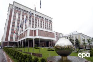 Заседание проходит в "Президент-отеле" в центре белорусской столицы