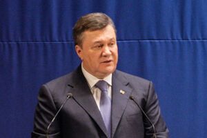 Янукович: У меня нет информации, что в Украине находятся российские войска