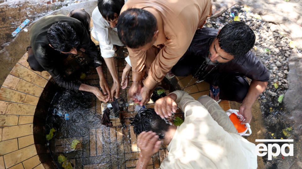 Температура воздуха на юге Пакистана достигает 44°С