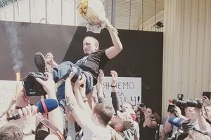 Подозреваемого в убийстве Бузины националиста выпустили под залог в 5 млн грн. Фоторепортаж