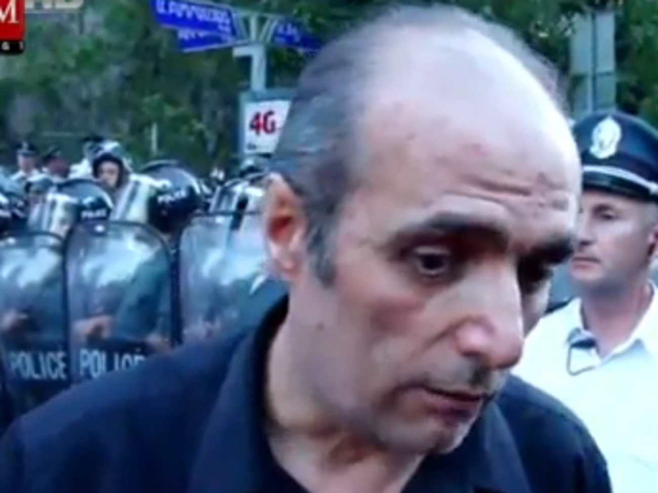 В Ереване снова собрались протестующие. Онлайн-трансляция