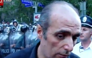 В Ереване снова собрались протестующие. Онлайн-трансляция