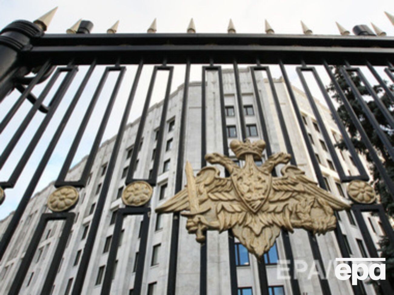 СМИ: Военная академия Генштаба РФ уже полгода ведет разработки в сфере противодействия "цветным революциям"