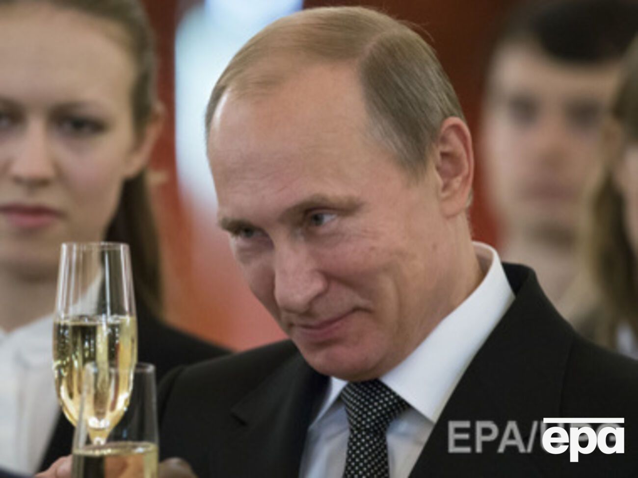 Соцопрос: Больше всего россияне доверяют Путину, Шойгу, Медведеву, Лаврову, Зюганову и Жириновскому